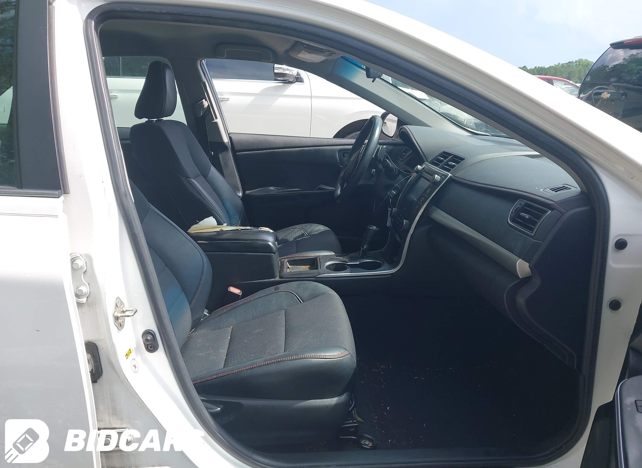 2017 Toyota Camry, SE