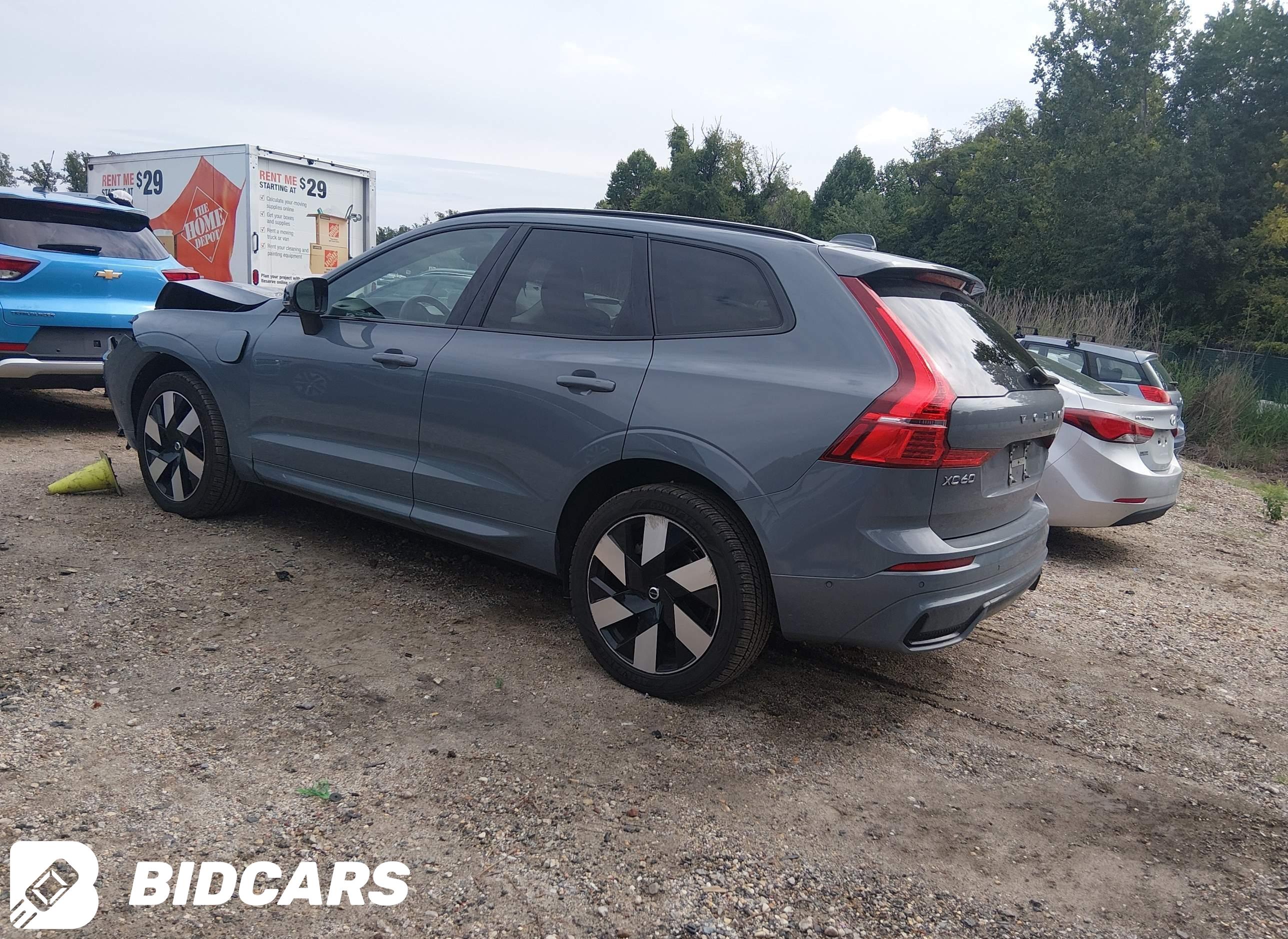 2023 Volvo Xc60 Recharge Plug...