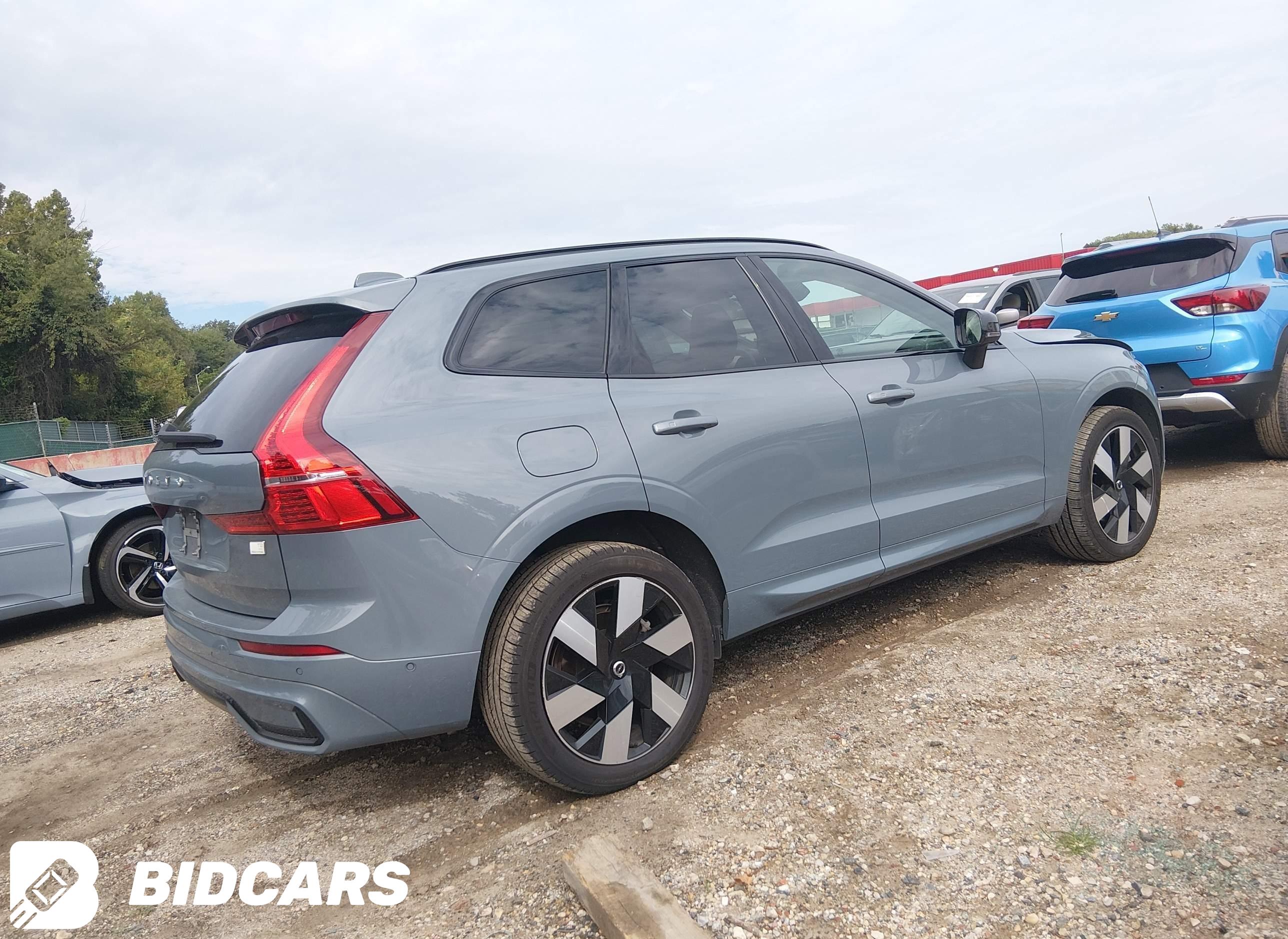 2023 Volvo Xc60 Recharge Plug...