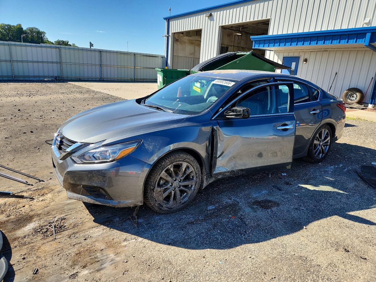 2018 Nissan Altima, 2.5 SR