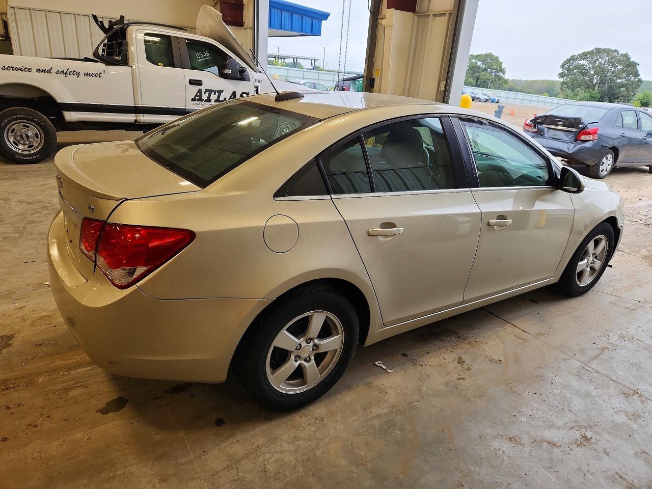2016 Chevrolet Cruze, LT