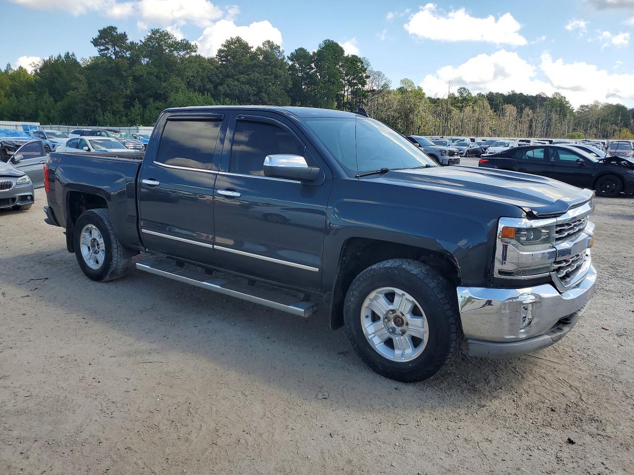 2018 Chevrolet Silverado, K15...