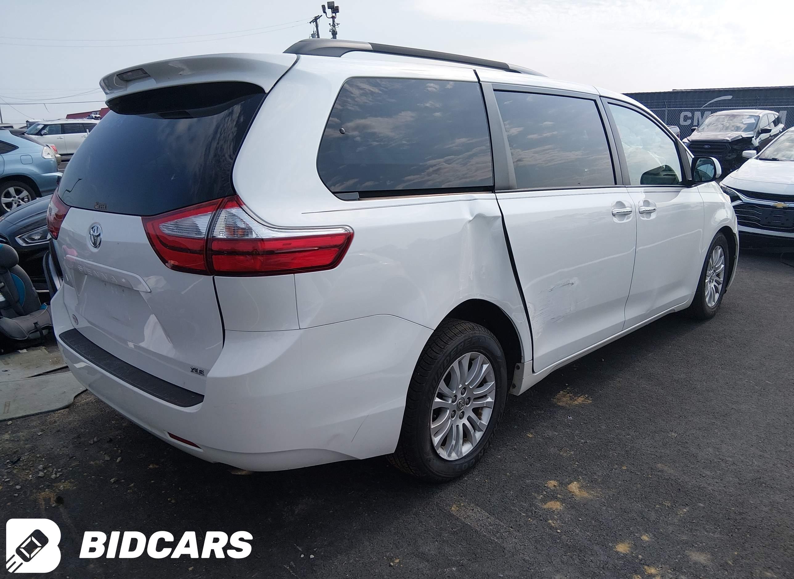 2015 Toyota Sienna, Xle 8 Pas...