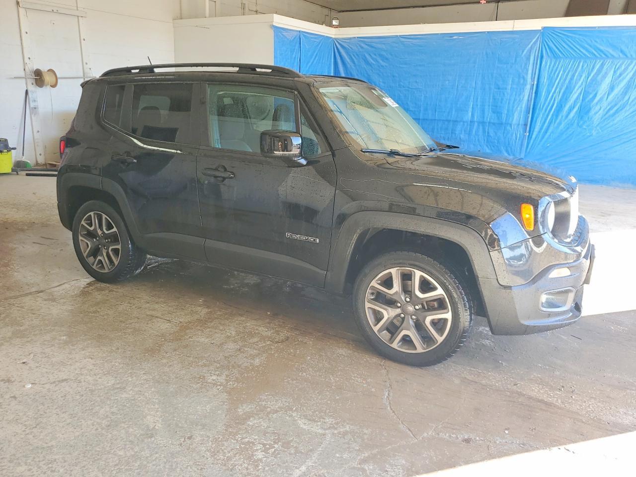 2017 Jeep Renegade, Latitude