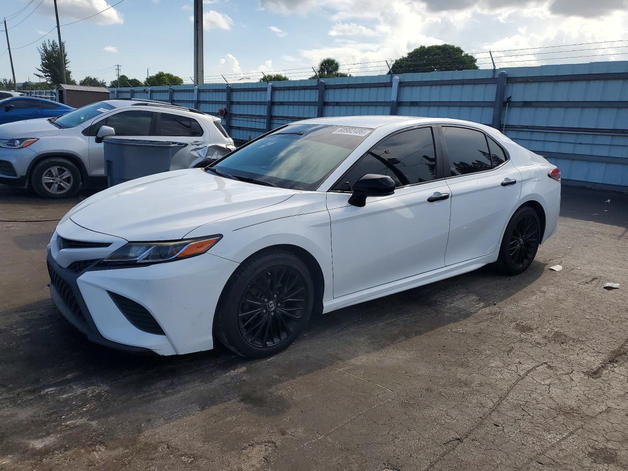 2019 Toyota Camry, SE
