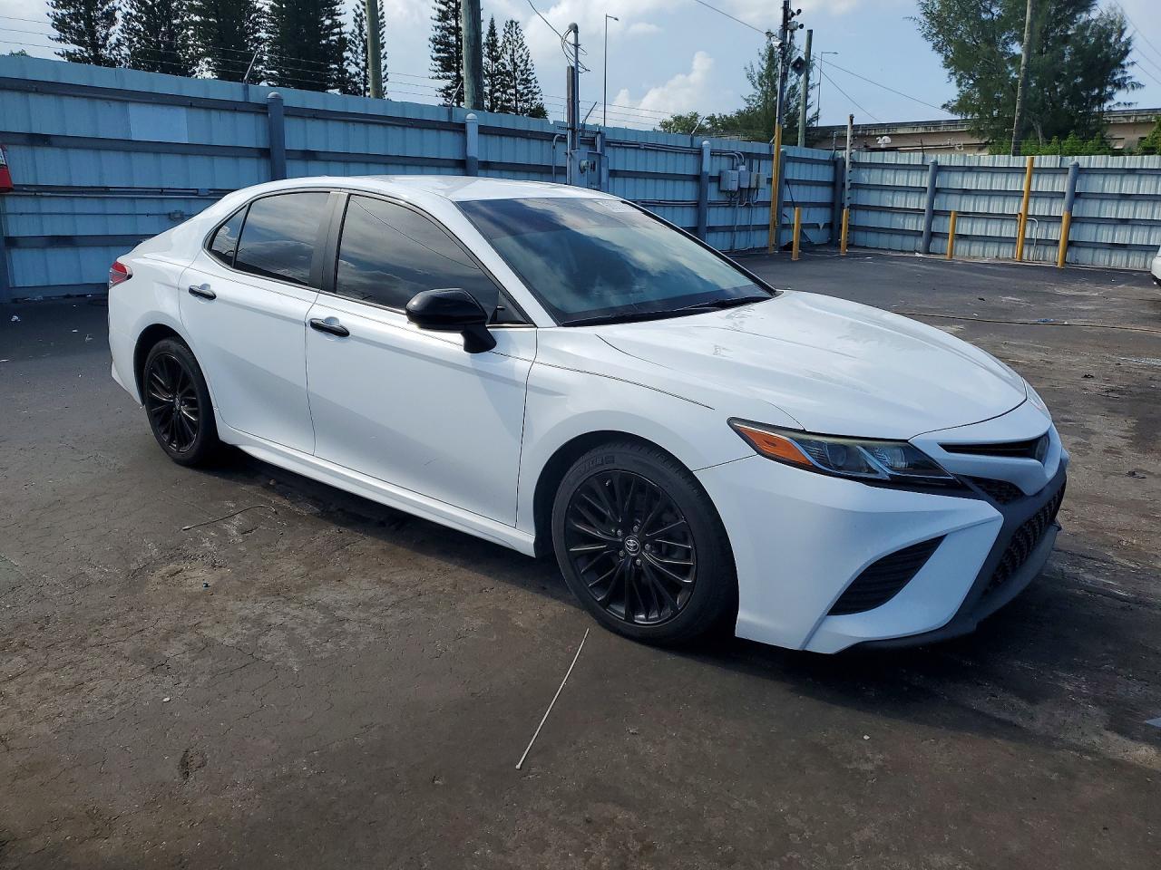 2019 Toyota Camry, SE