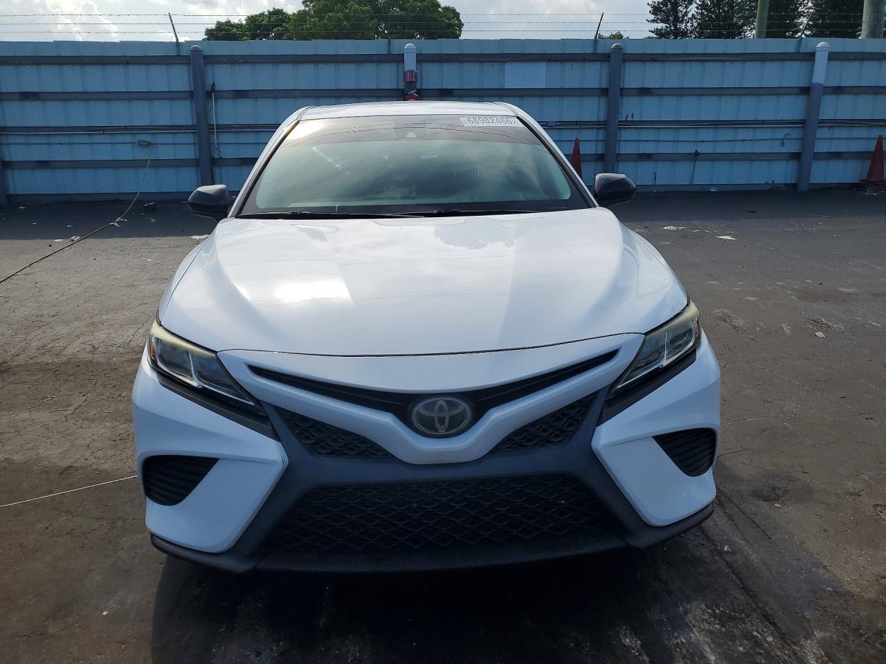 2019 Toyota Camry, SE