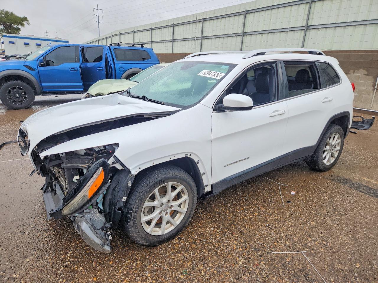 2018 Jeep Cherokee, Latitude...
