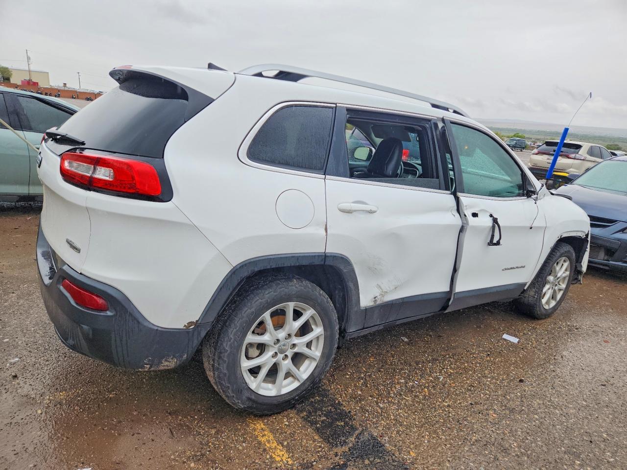 2018 Jeep Cherokee, Latitude...