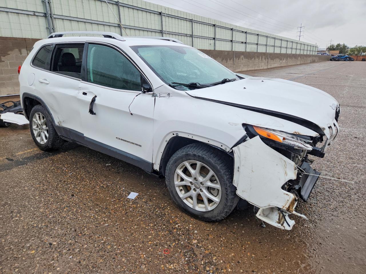 2018 Jeep Cherokee, Latitude...