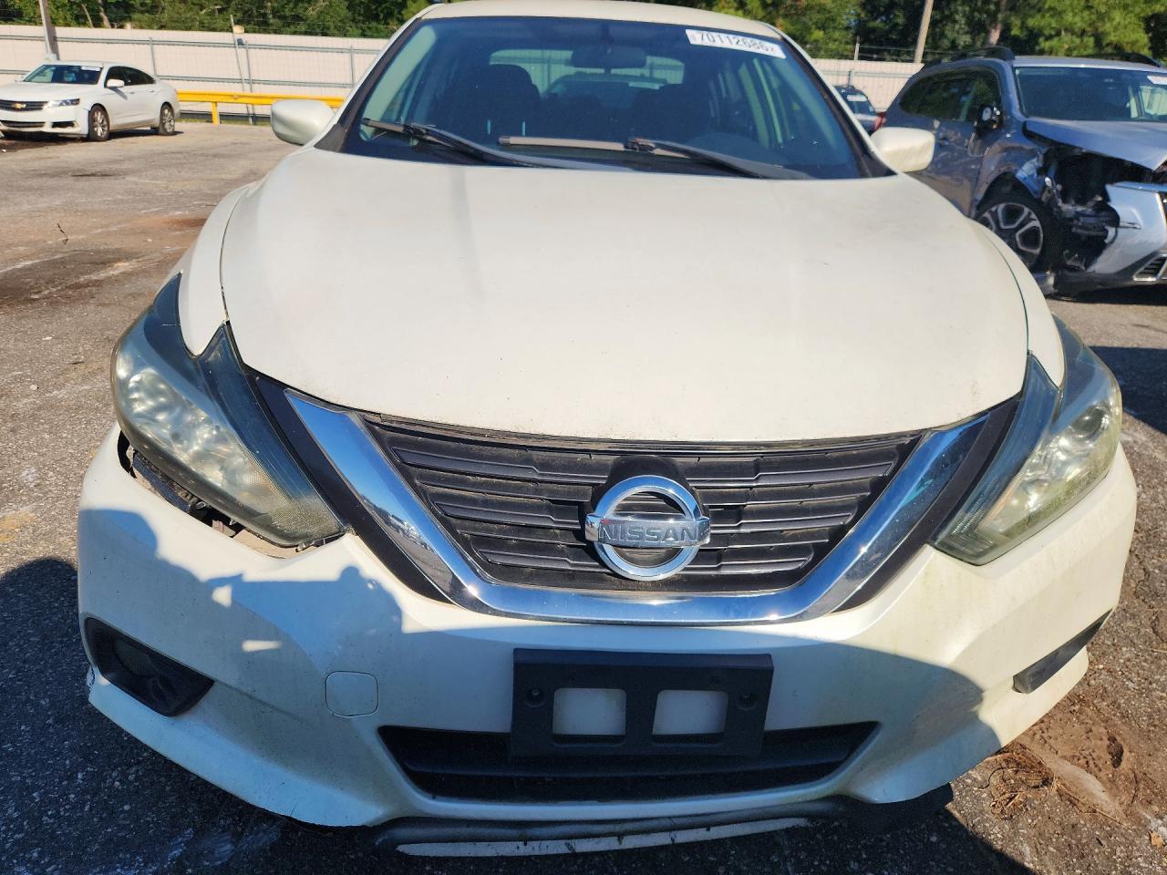 2016 Nissan Altima, 2.5 SR