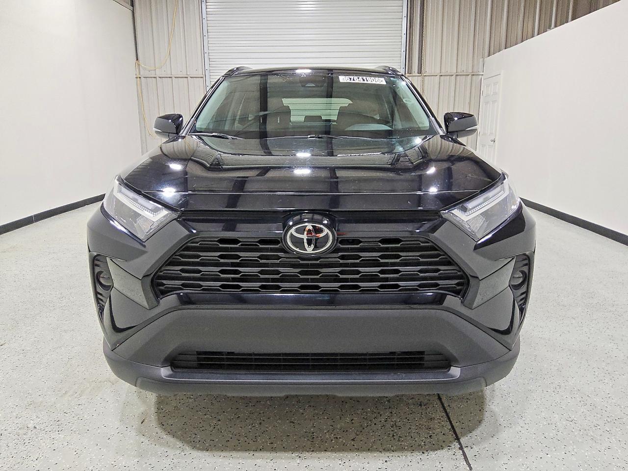 2025 Toyota RAV4, Xle