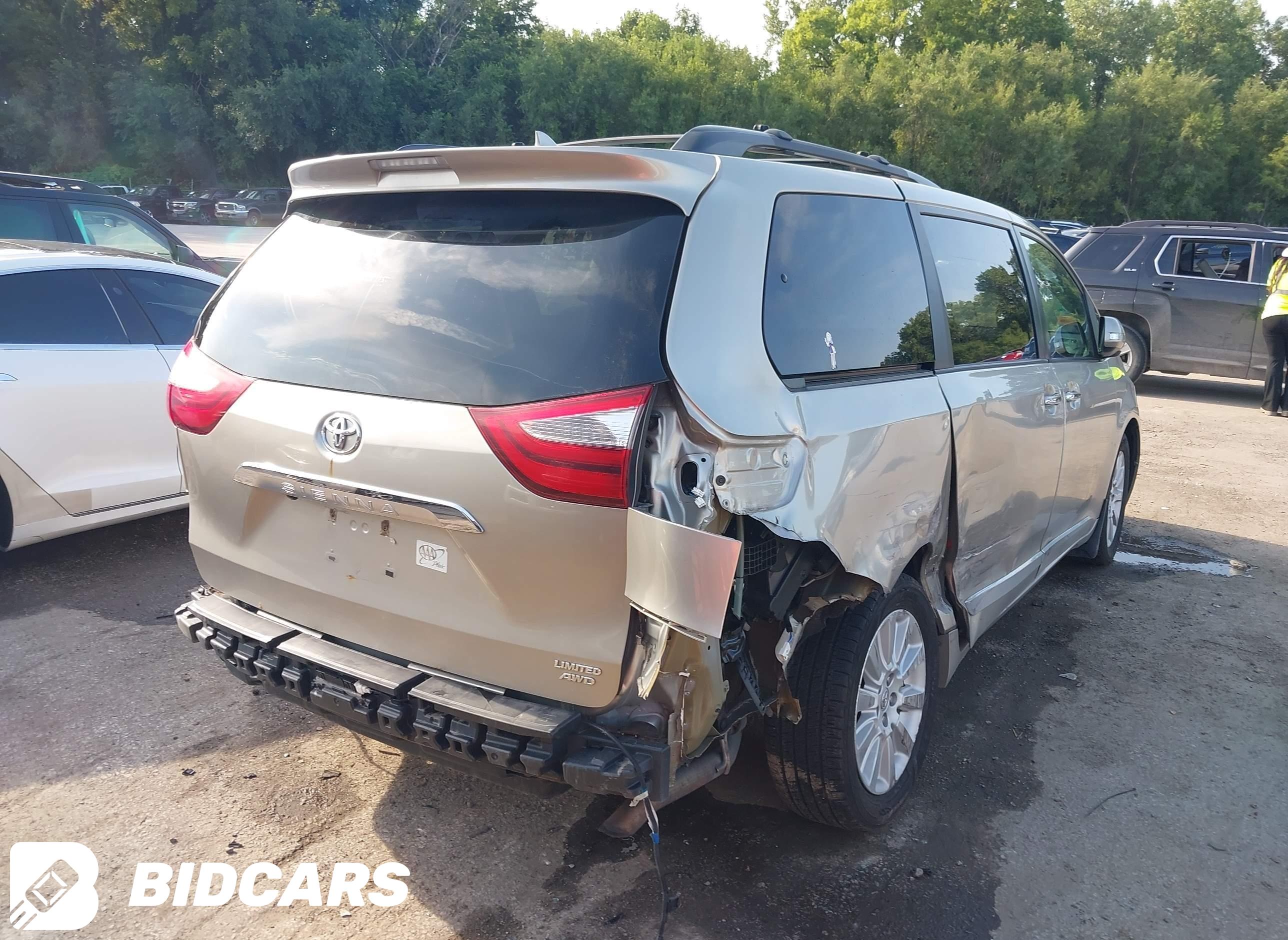 2015 Toyota Sienna, Limited P...