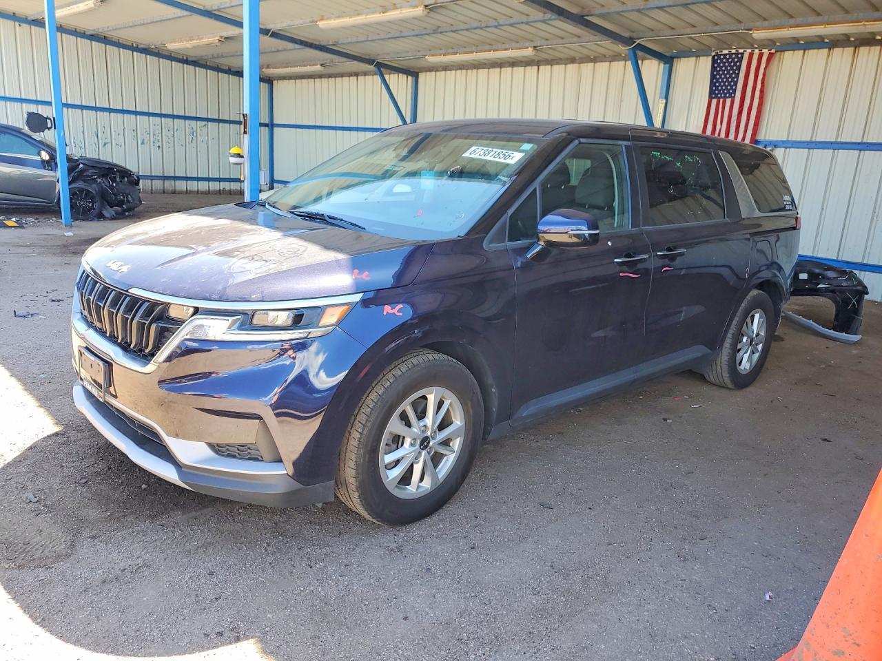 2023 KIA Carnival, LX