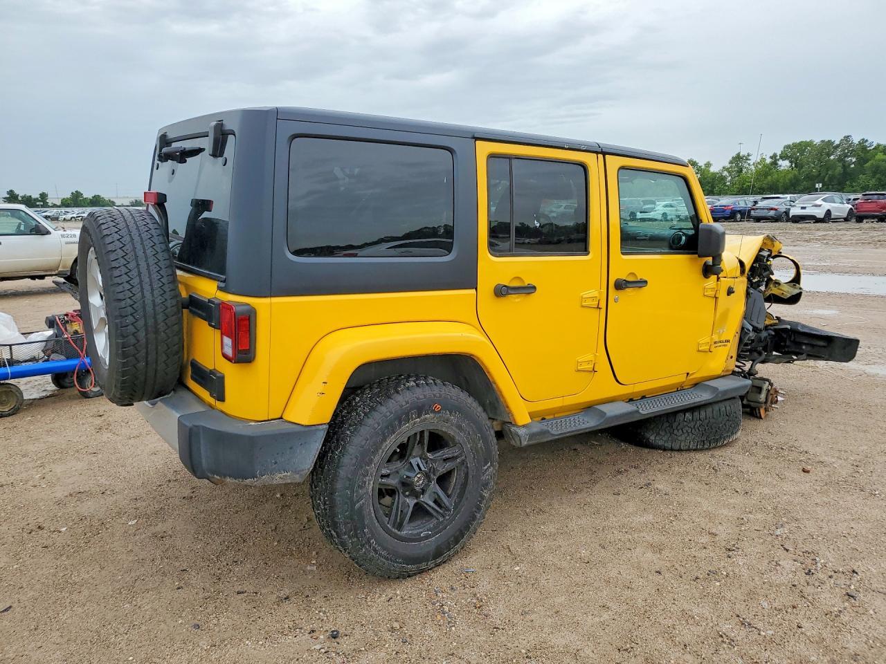 2015 Jeep Wrangler, Sahara