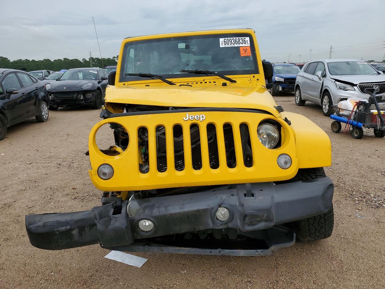 2015 Jeep Wrangler, Sahara