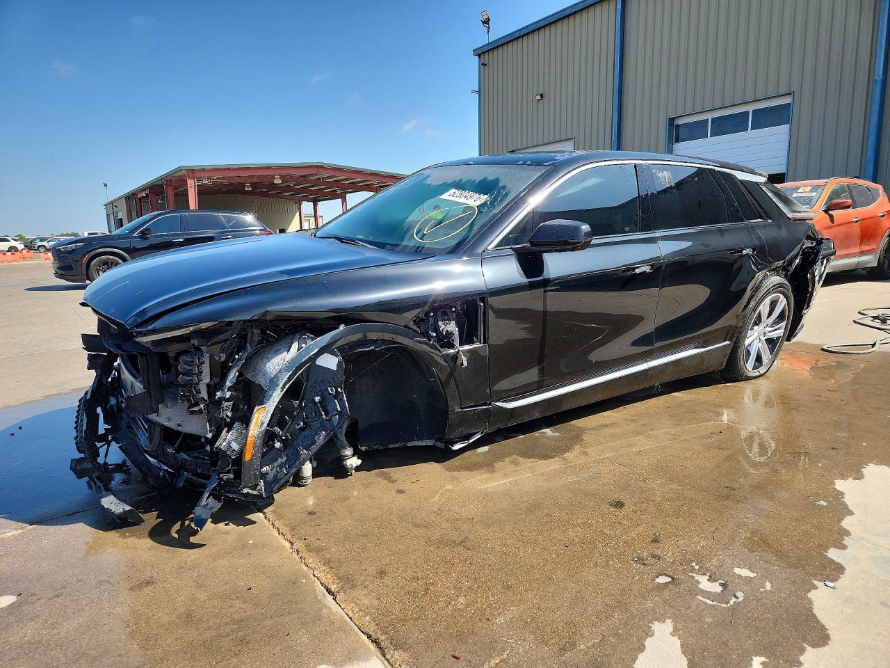 2024 Cadillac Lyriq, Tech