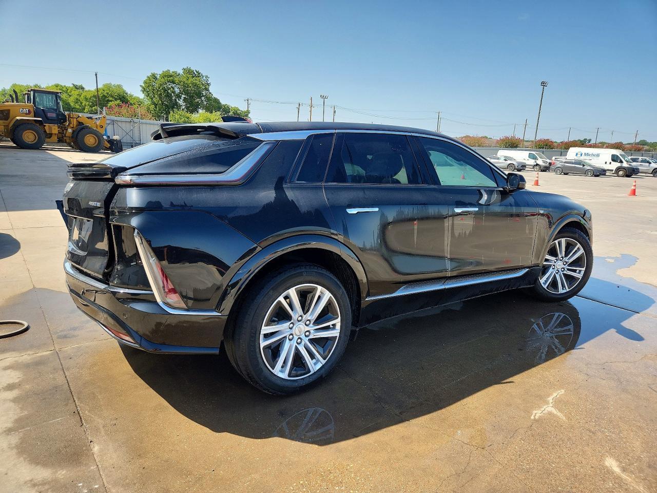 2024 Cadillac Lyriq, Tech