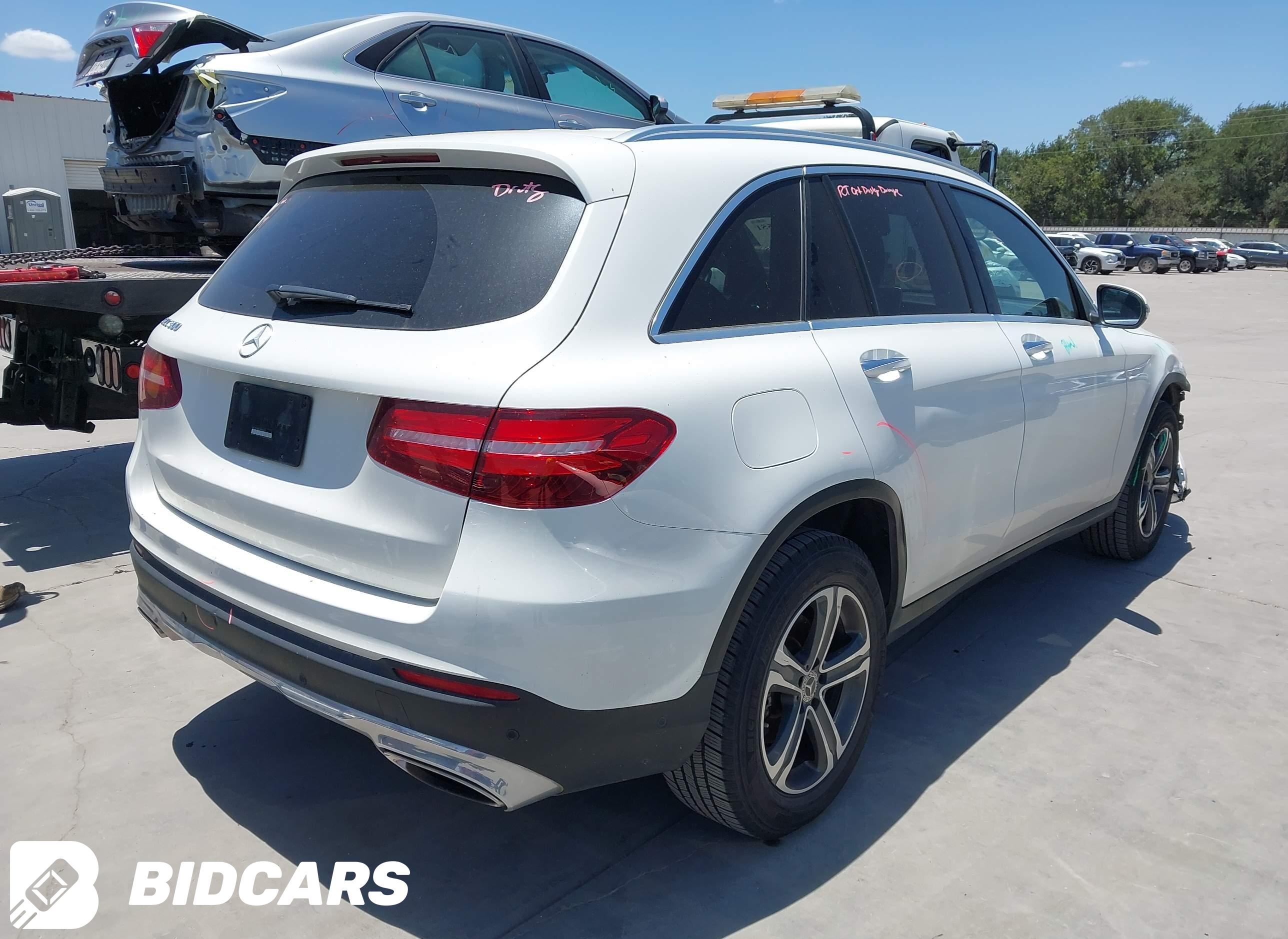 2018 Mercedes-Benz GLC 300