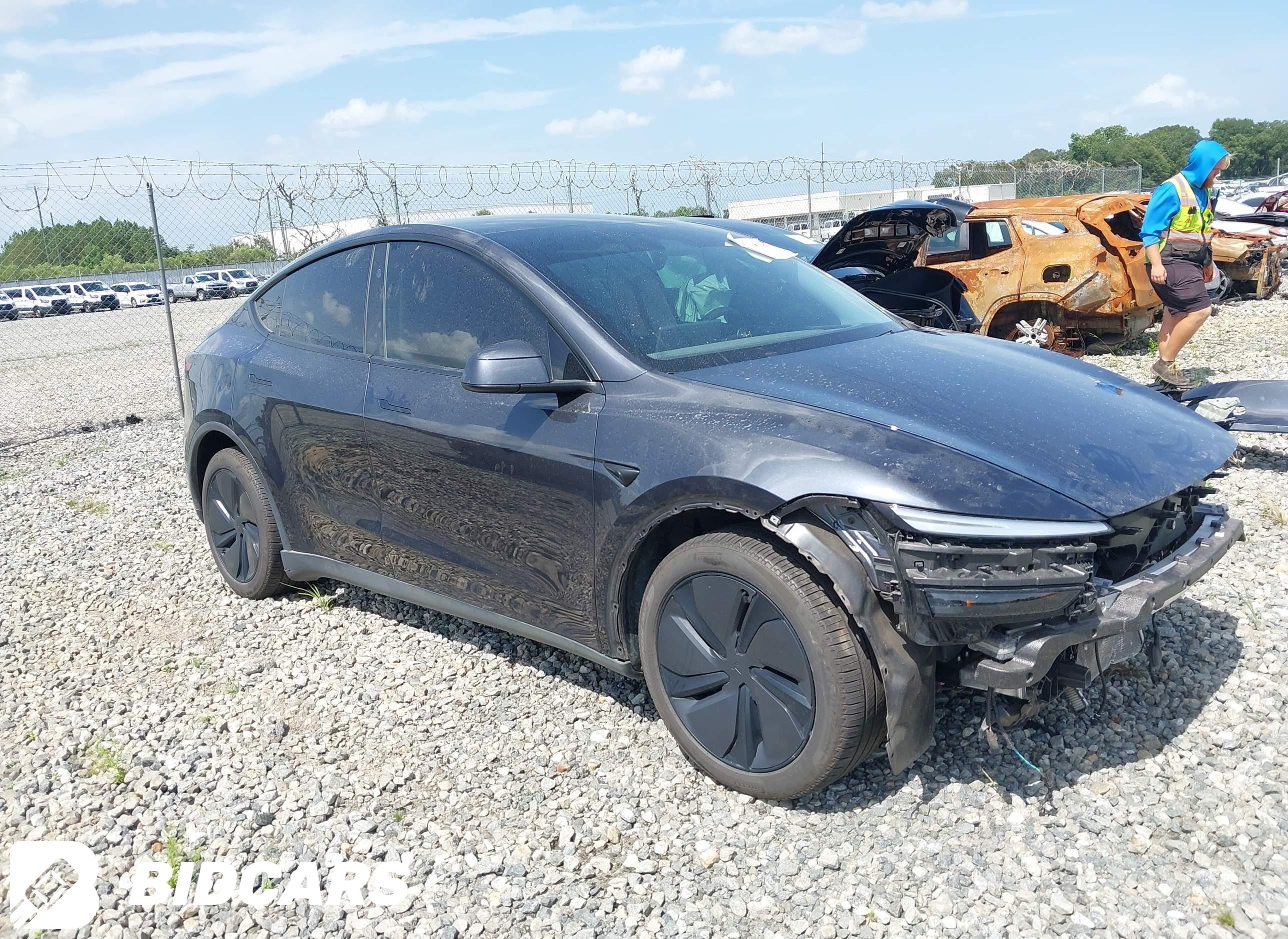 2026 Tesla Model Y, All-Wheel...