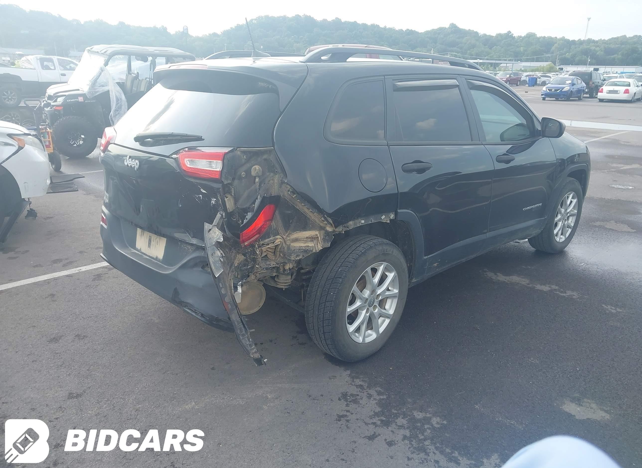 2016 Jeep Cherokee, Sport