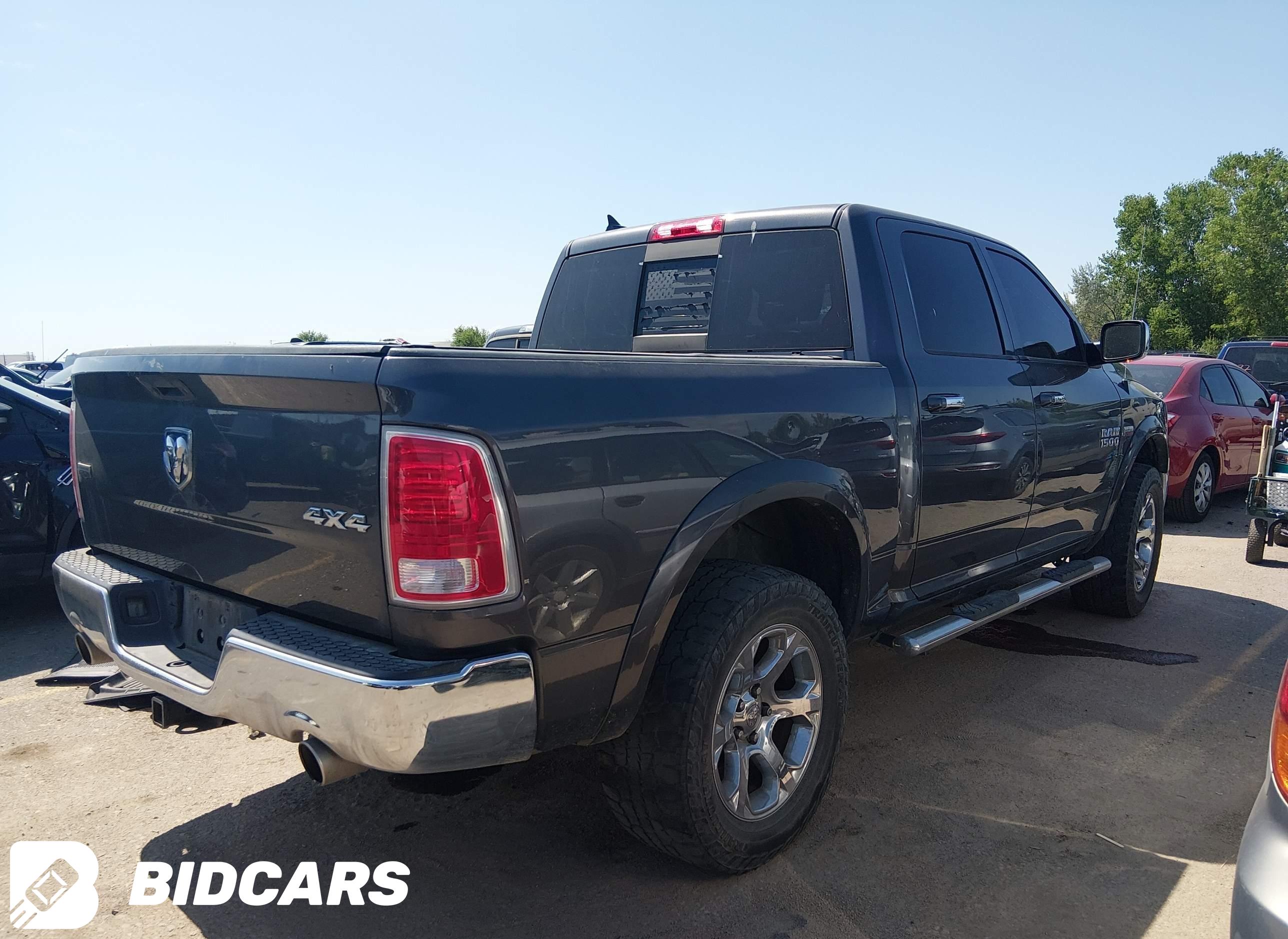 2016 RAM 1500, Laramie