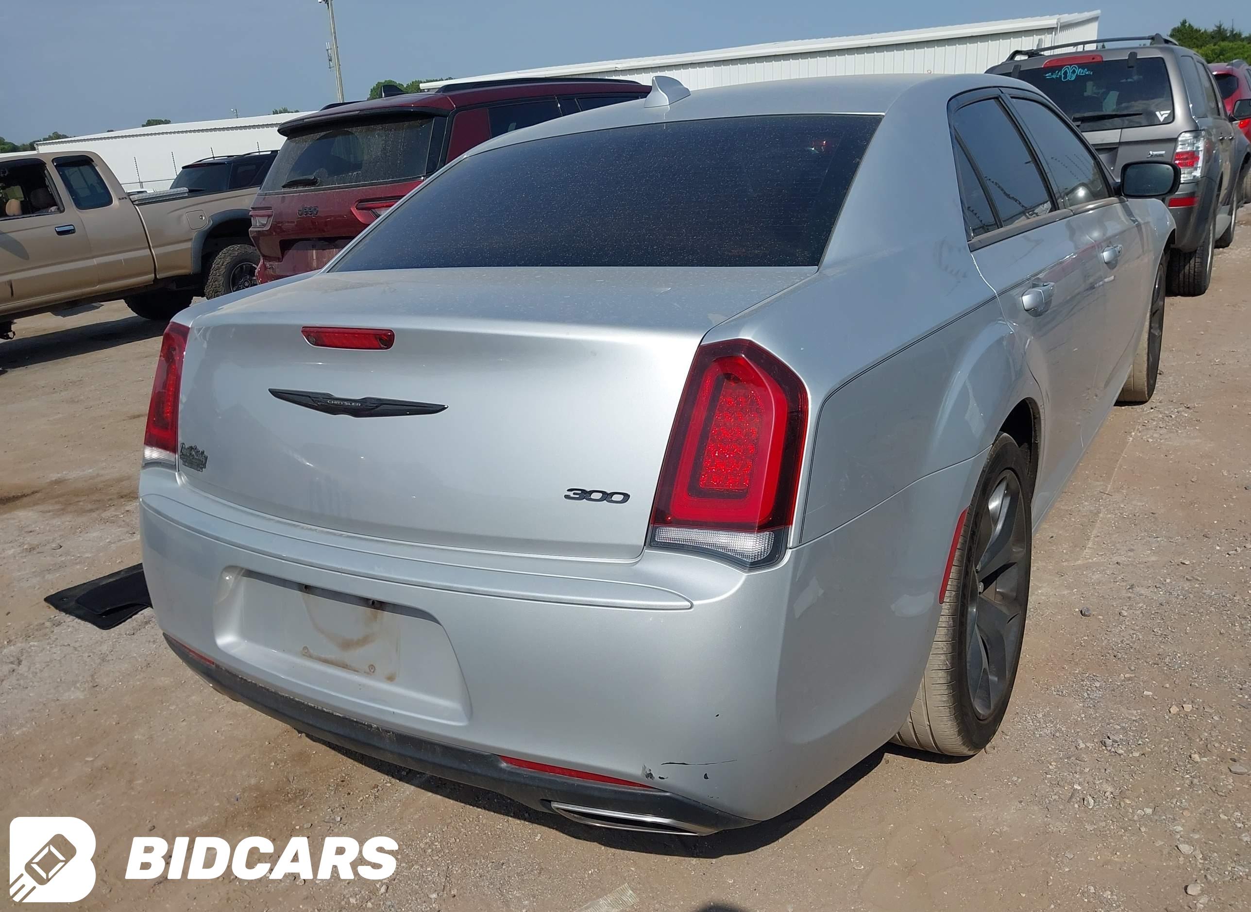 2022 Chrysler 300, Touring