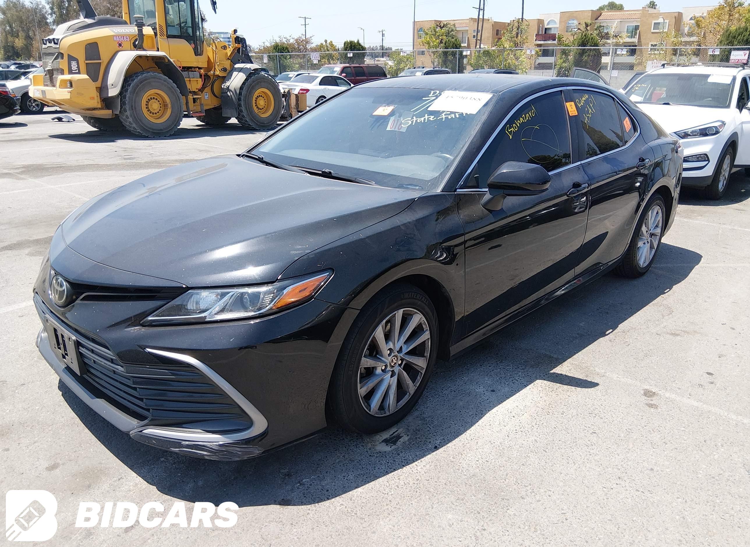 2022 Toyota Camry, LE