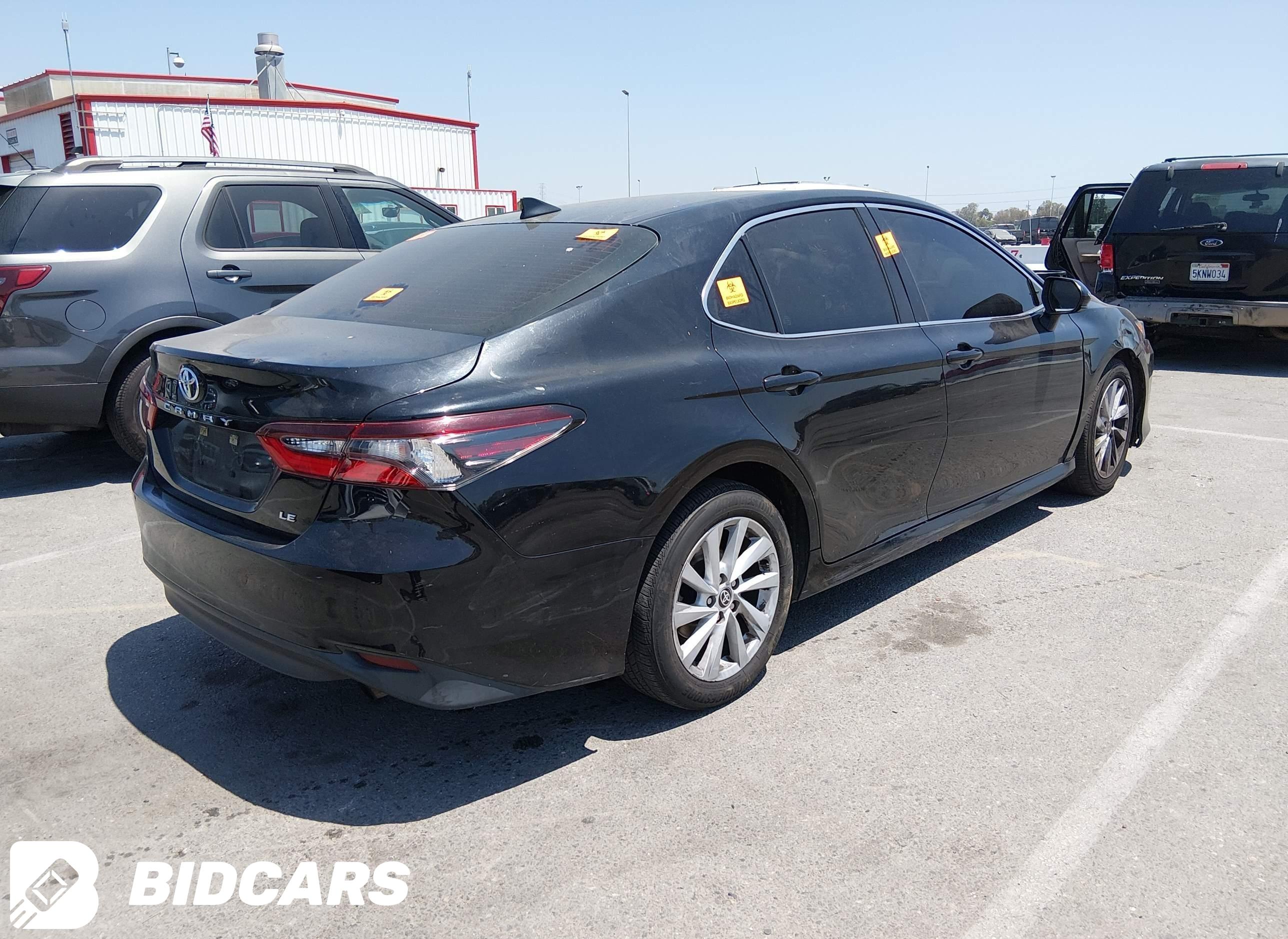 2022 Toyota Camry, LE