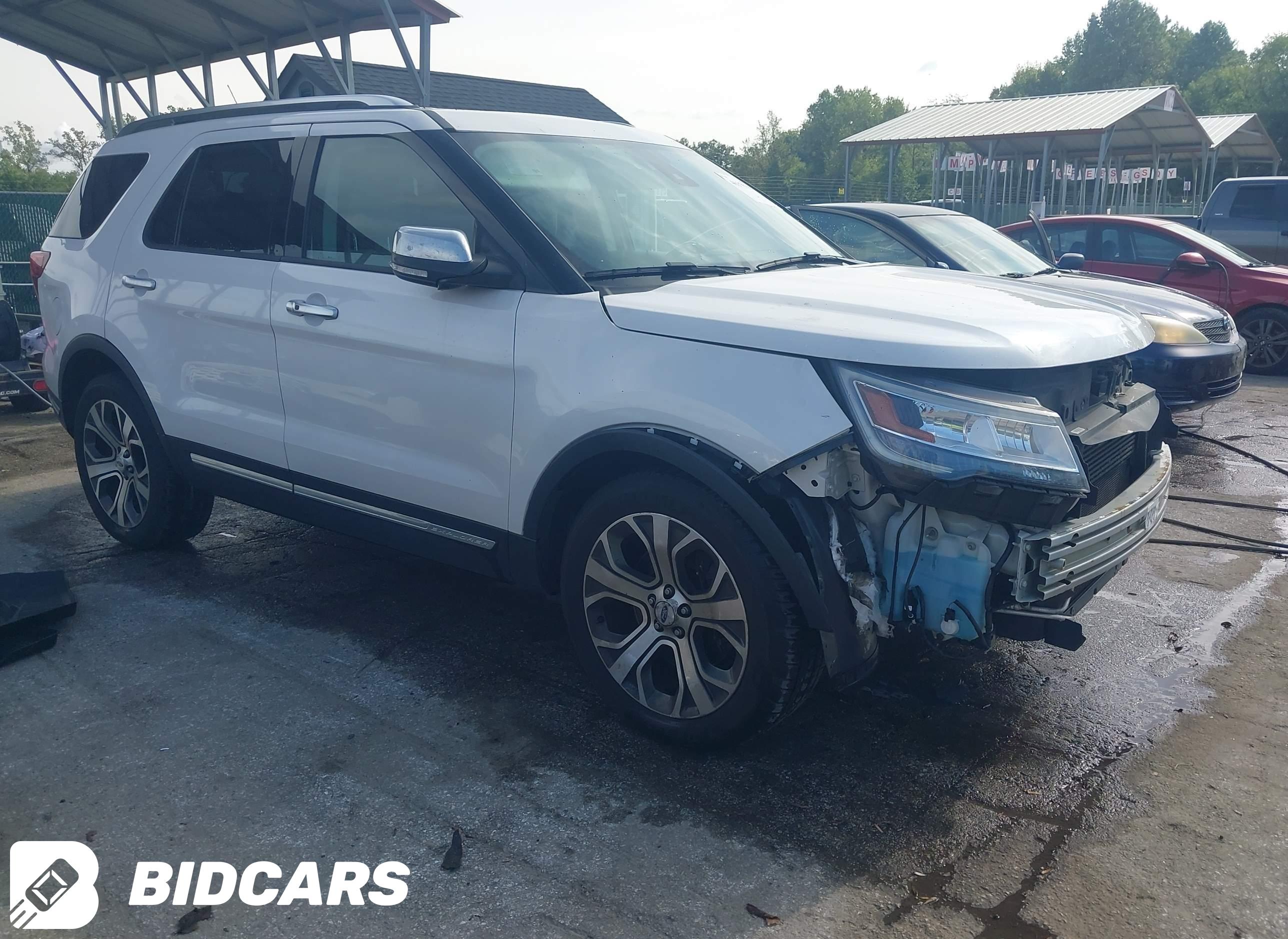 2018 Ford Explorer, Platinum