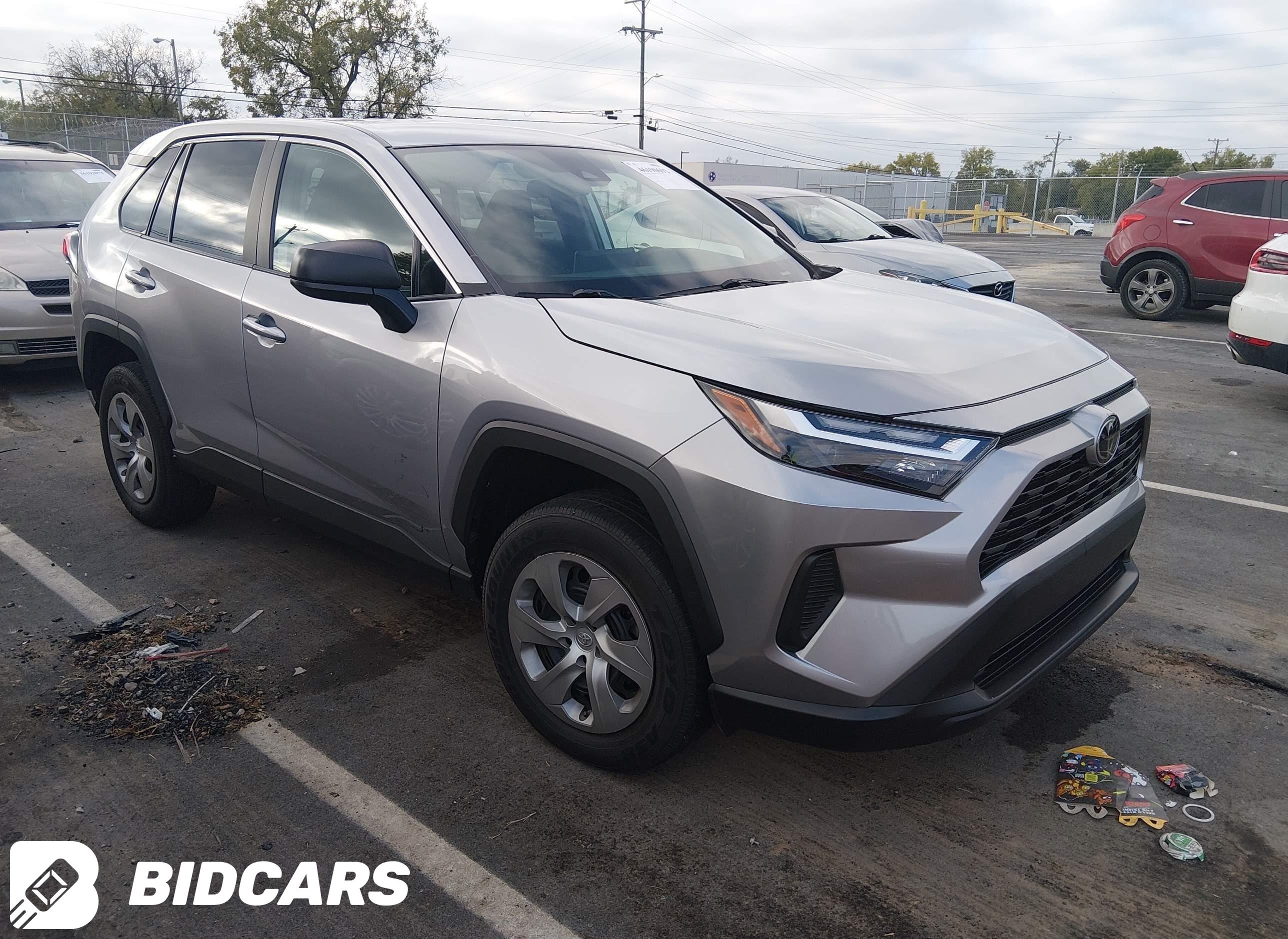 2023 Toyota RAV4, LE