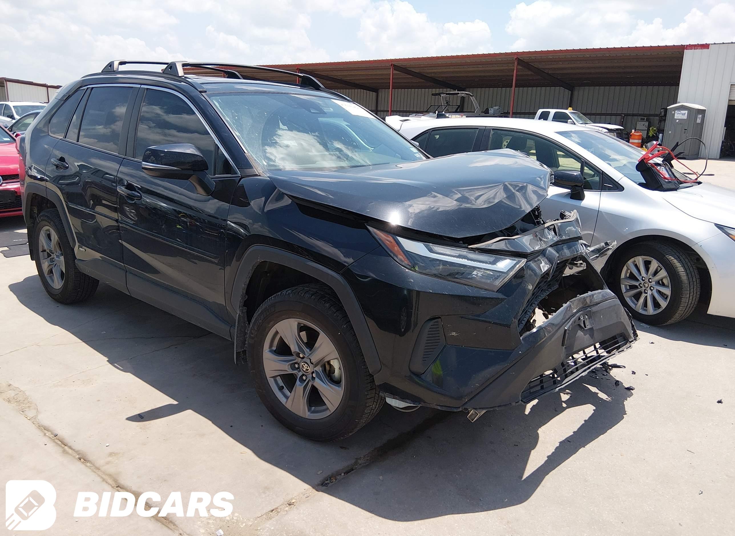 2023 Toyota RAV4, Hybrid Xle