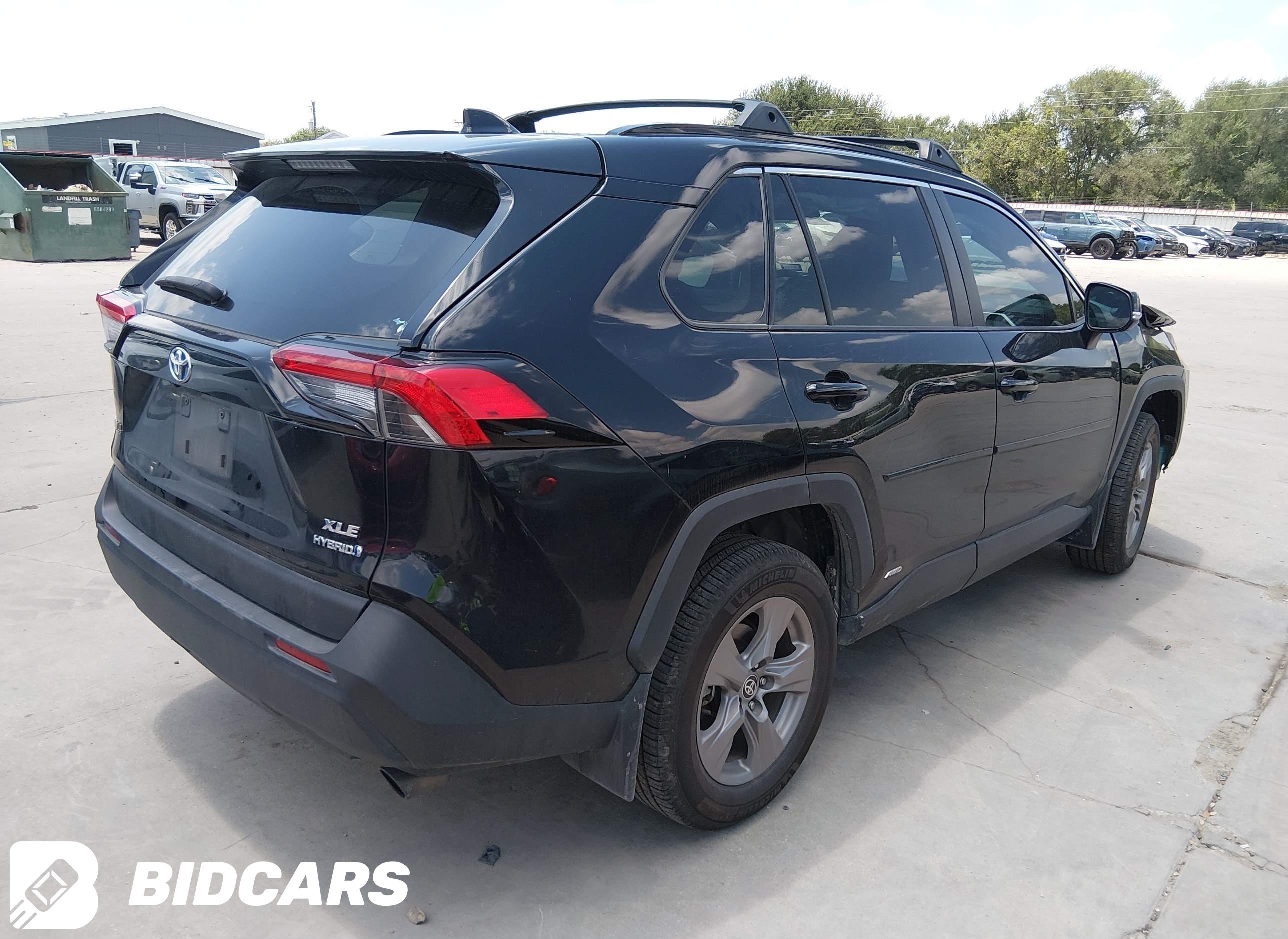 2023 Toyota RAV4, Hybrid Xle