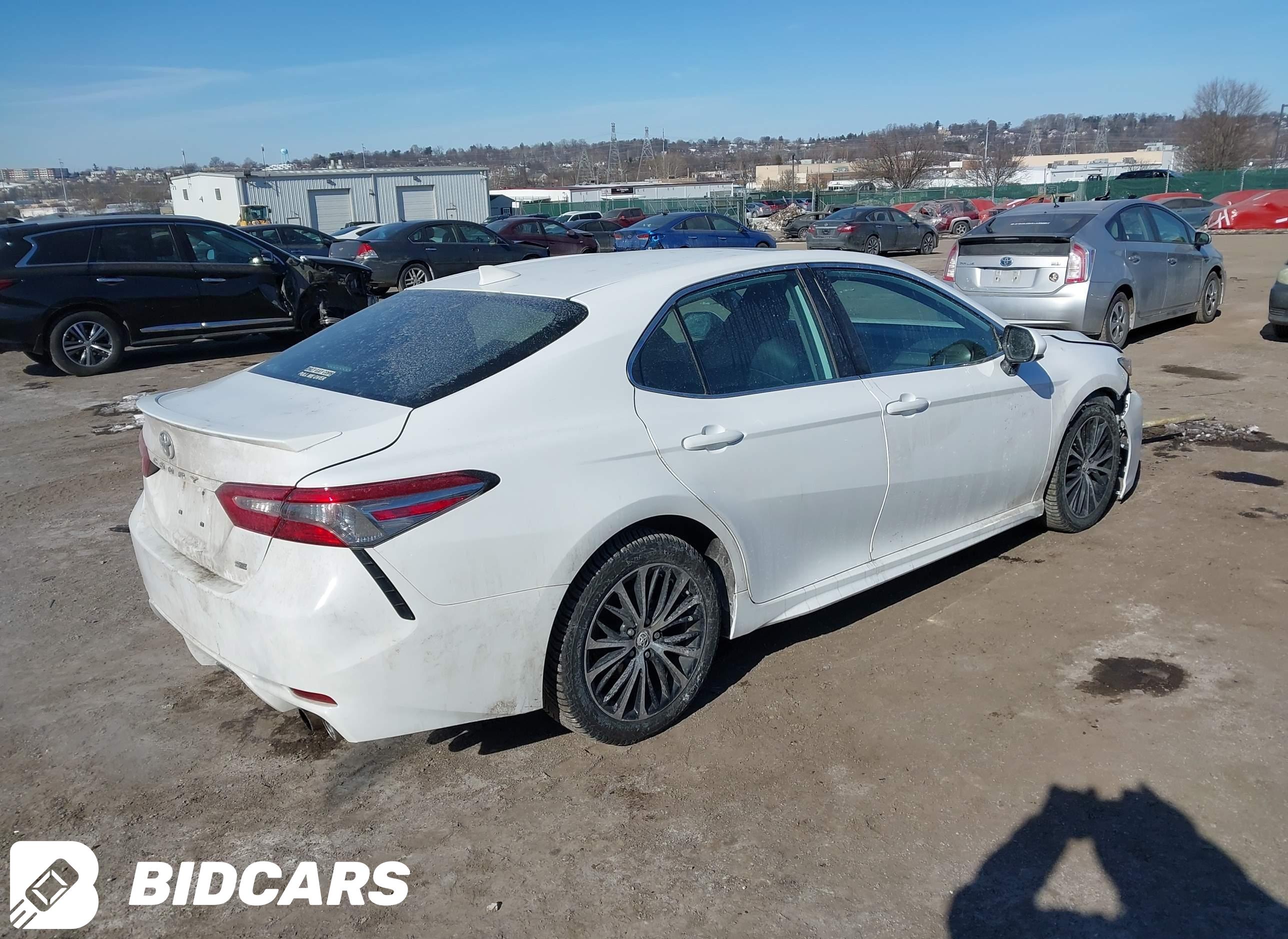 2019 Toyota Camry, SE