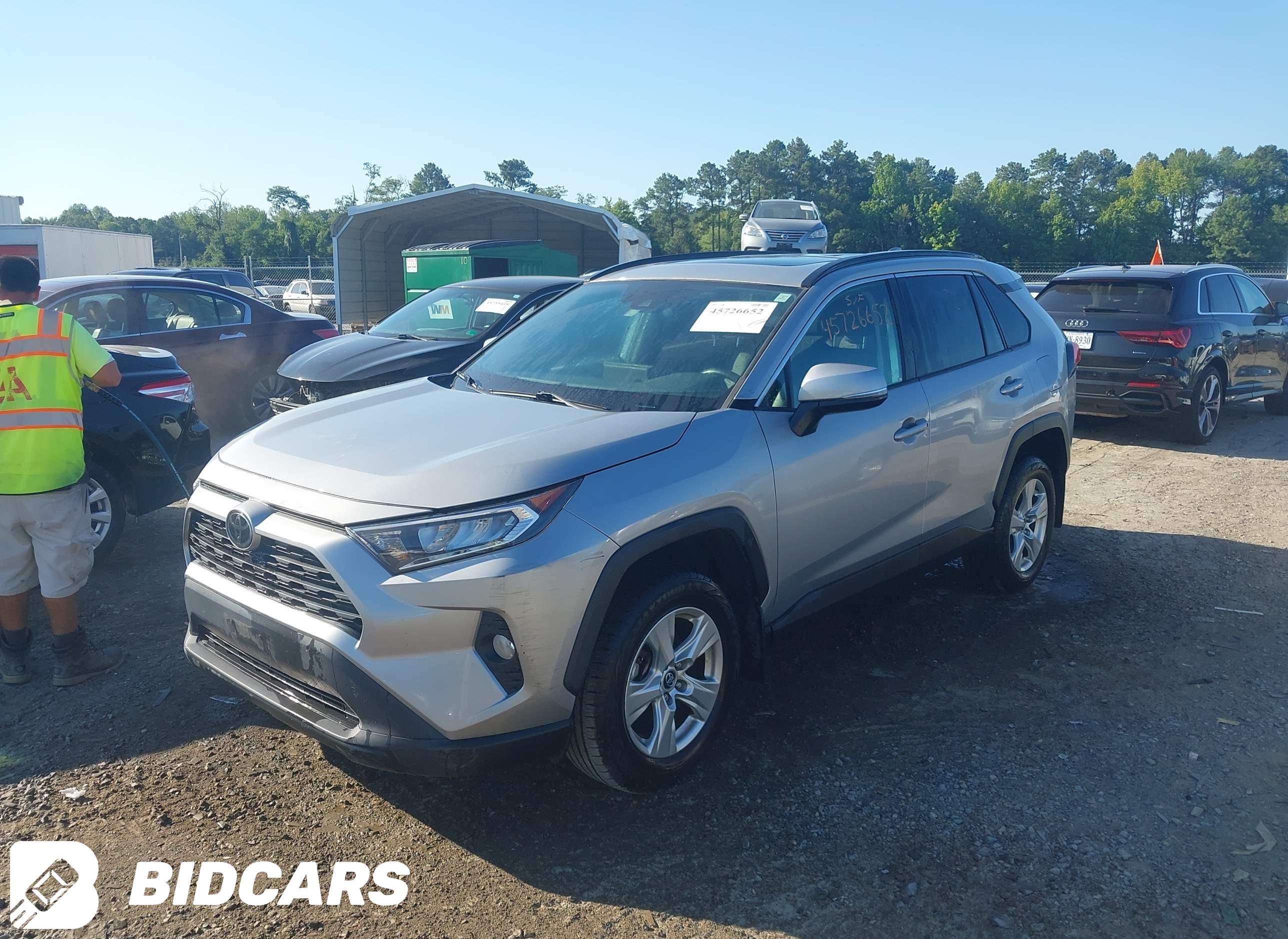 2020 Toyota RAV4, Xle