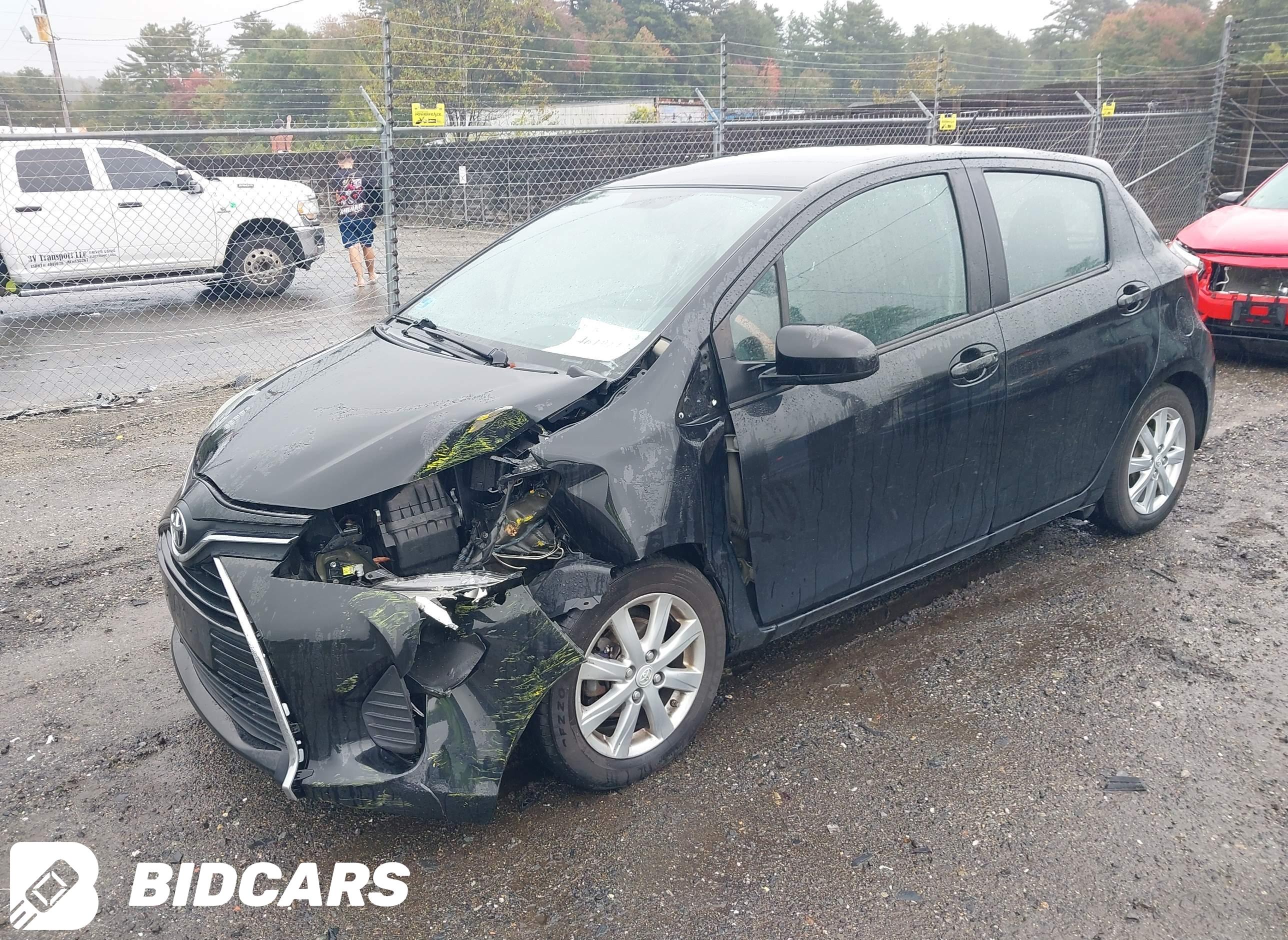 2015 Toyota Yaris, LE