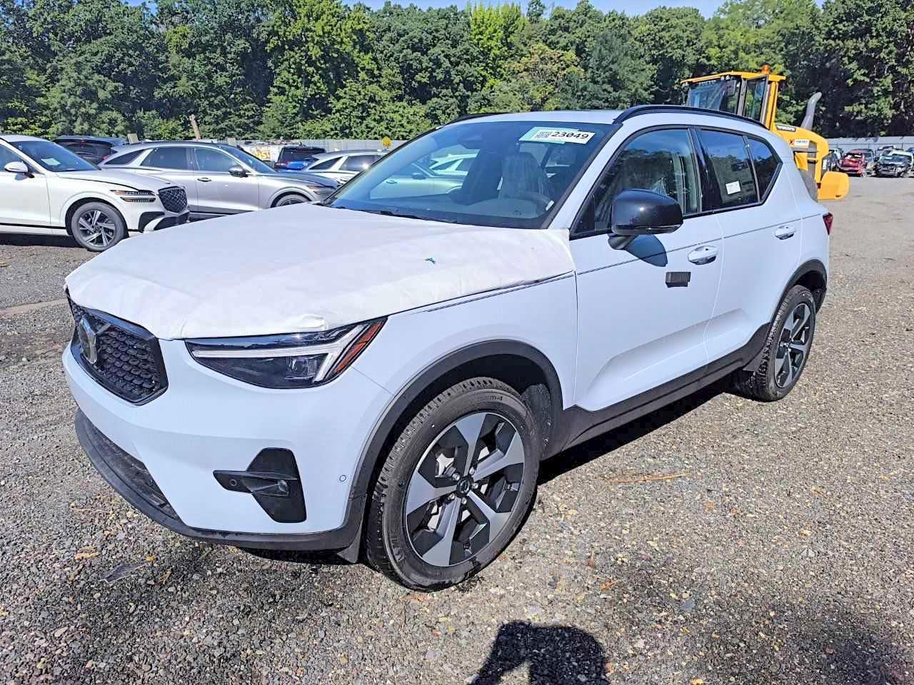 2026 Volvo XC40, Plus