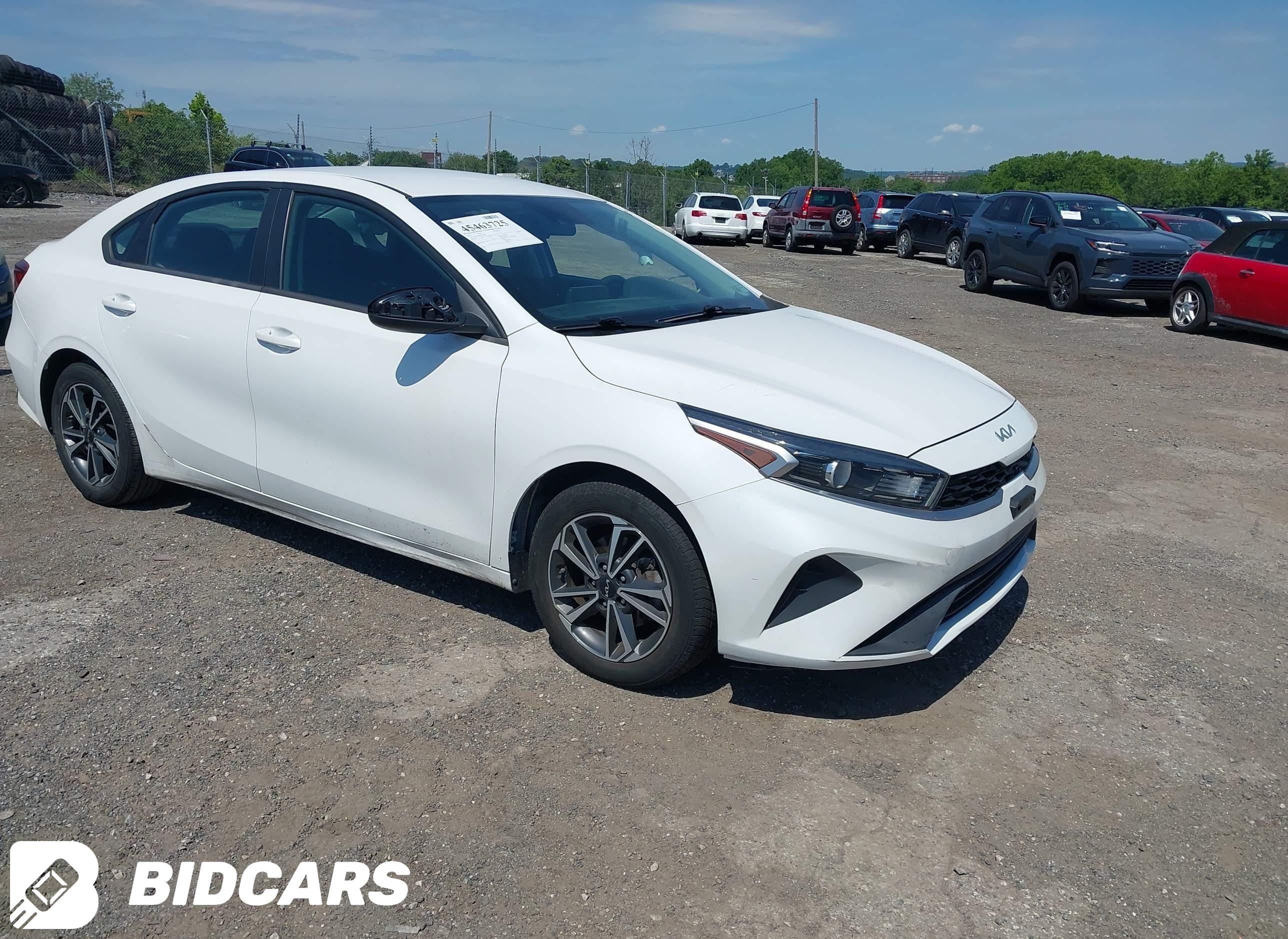 2022 KIA Forte, Lxs
