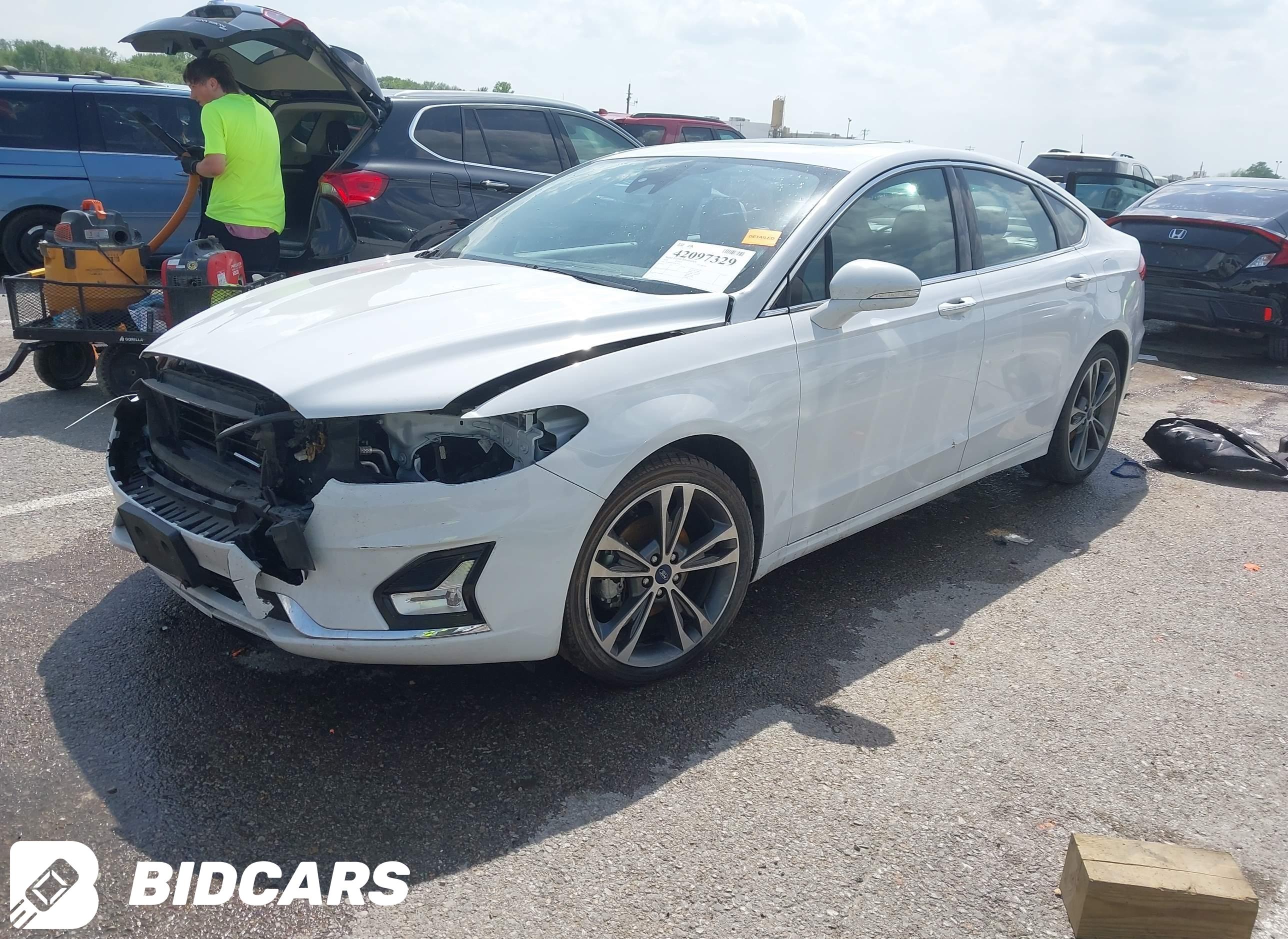 2020 Ford Fusion, Titanium