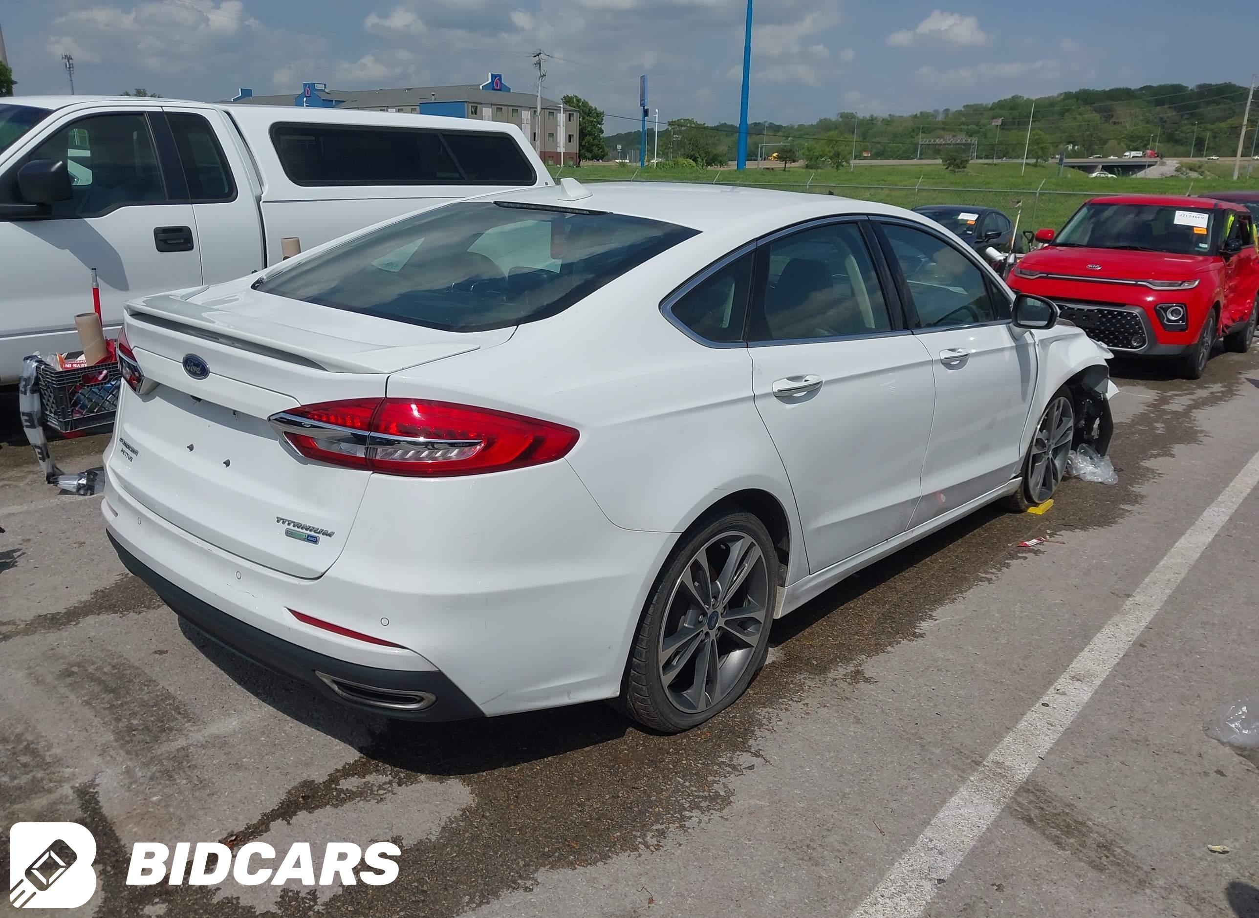 2020 Ford Fusion, Titanium
