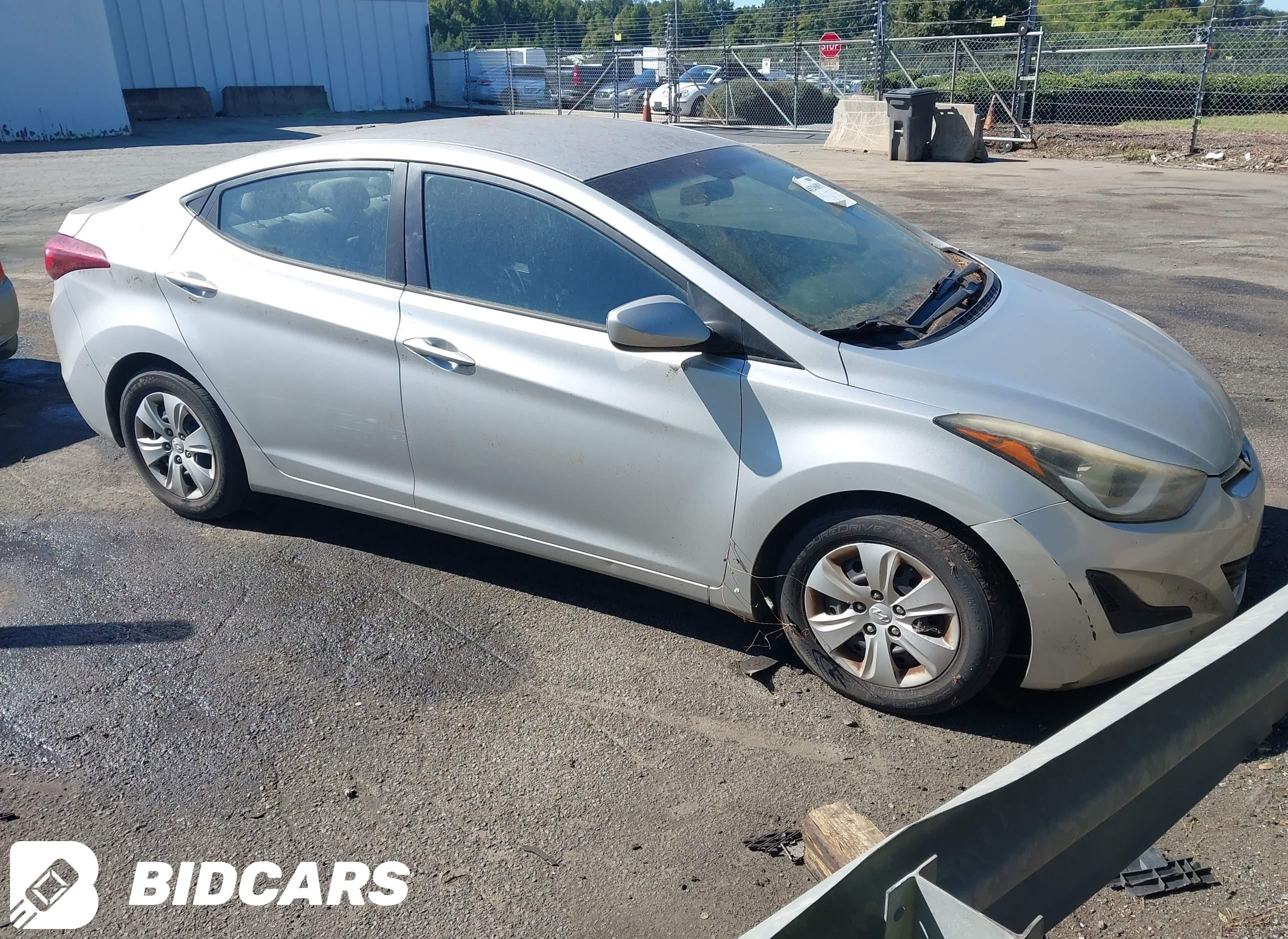 2016 Hyundai Elantra, SE