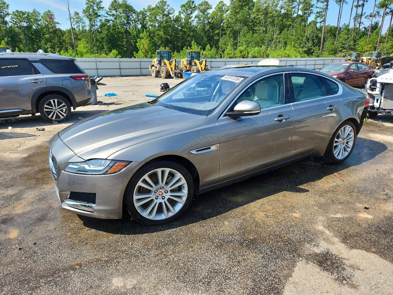 2020 Jaguar XF, Premium