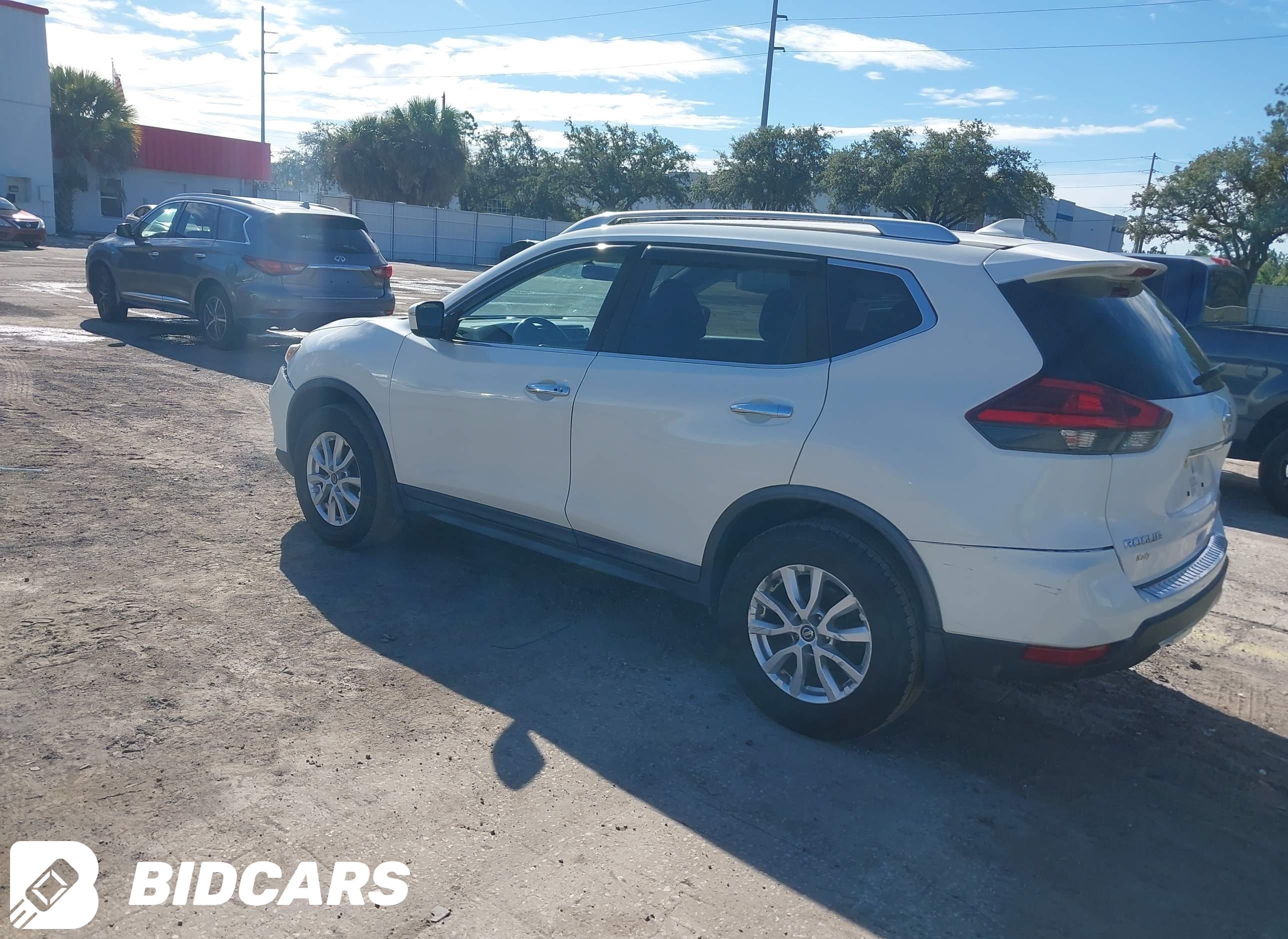 2017 Nissan Rogue, SV