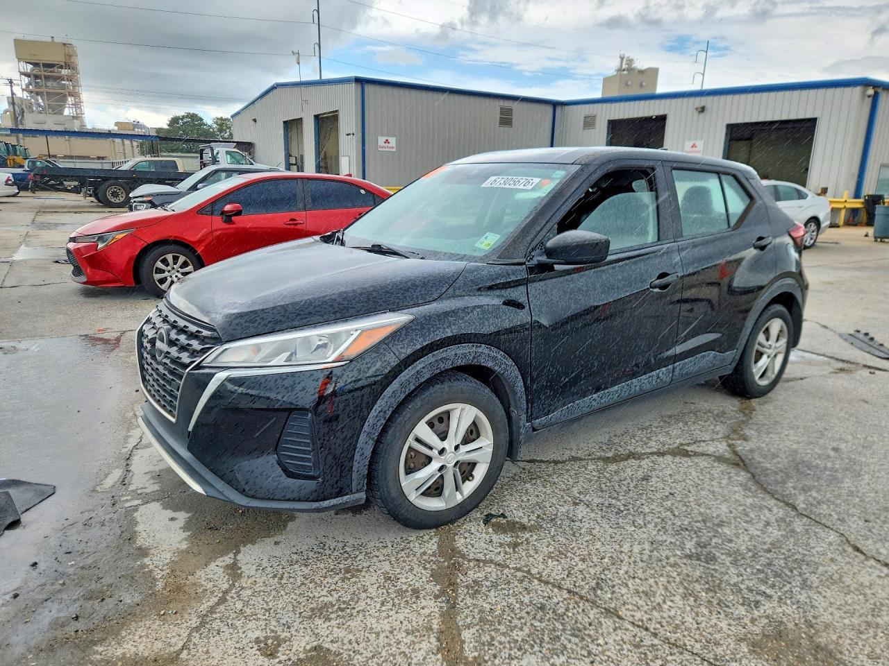 2022 Nissan Kicks, S