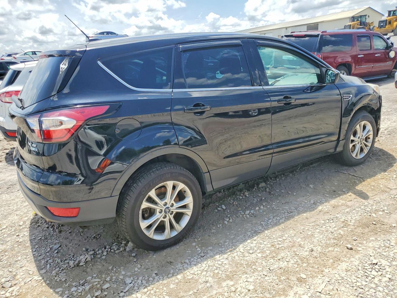 2017 Ford Escape, SE