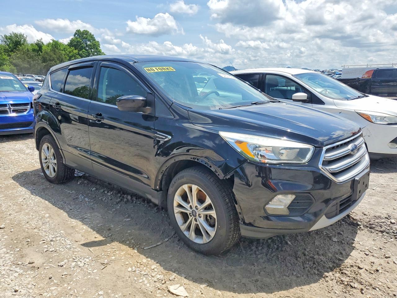 2017 Ford Escape, SE