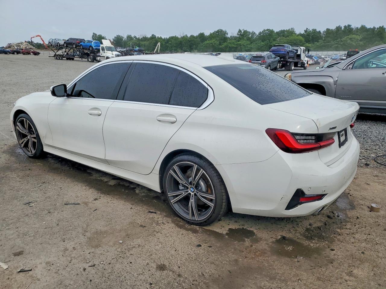 2022 BMW 3 Series, 330XI