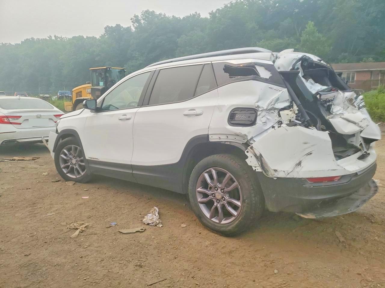 2023 GMC Terrain, Slt