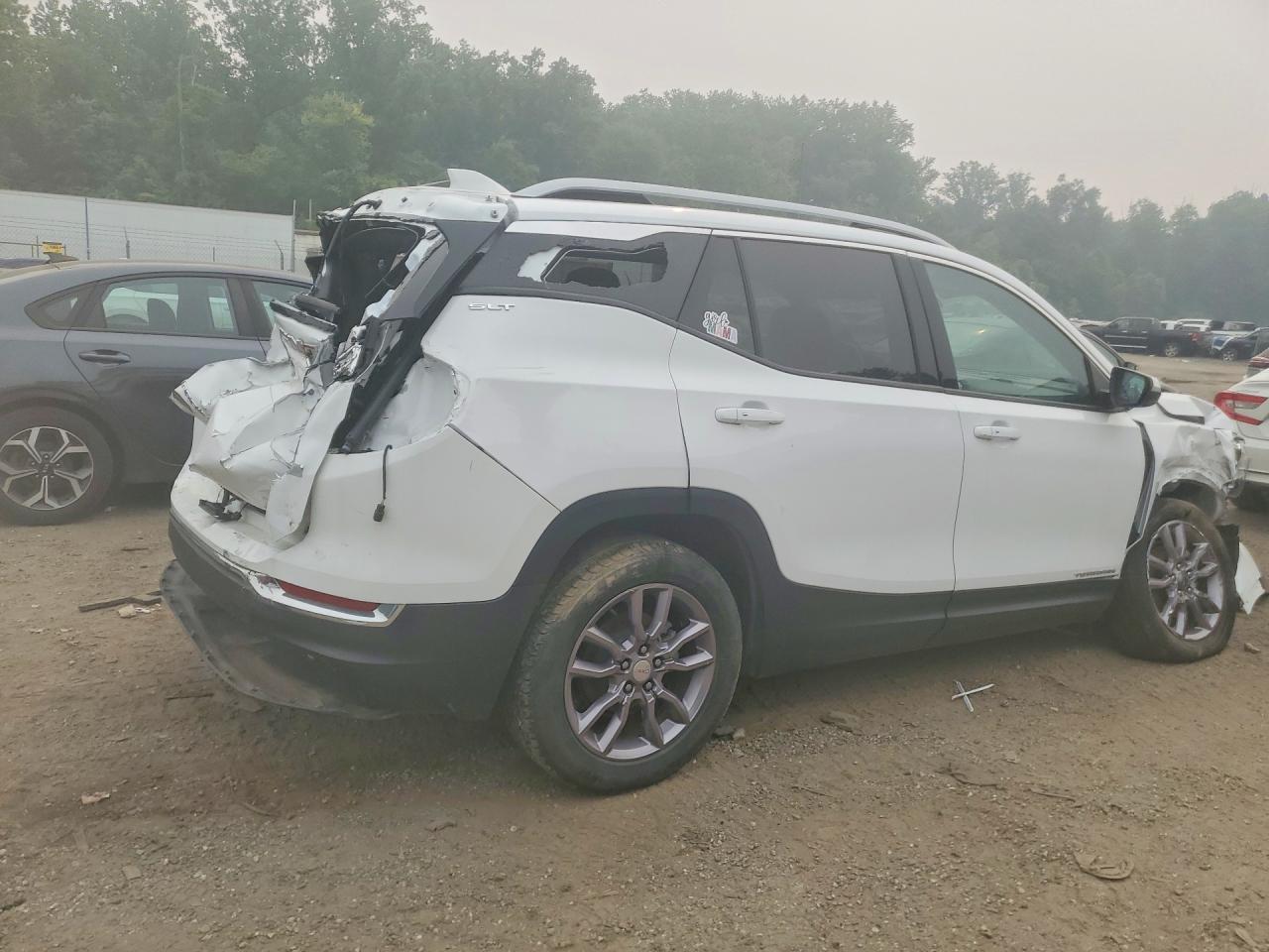 2023 GMC Terrain, Slt