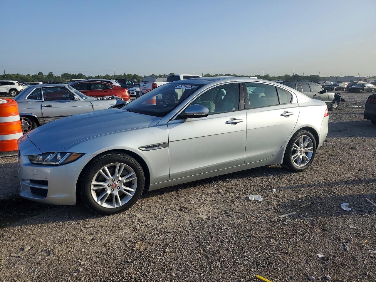 2017 Jaguar XE, Premium
